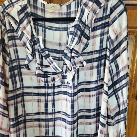 LOFT Pastel Pink Plaid Collared Size M Blouse - Picture 2 of 7